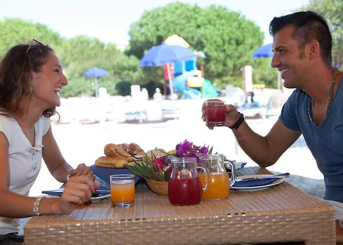 Club Esse Gallura Hotel 3*